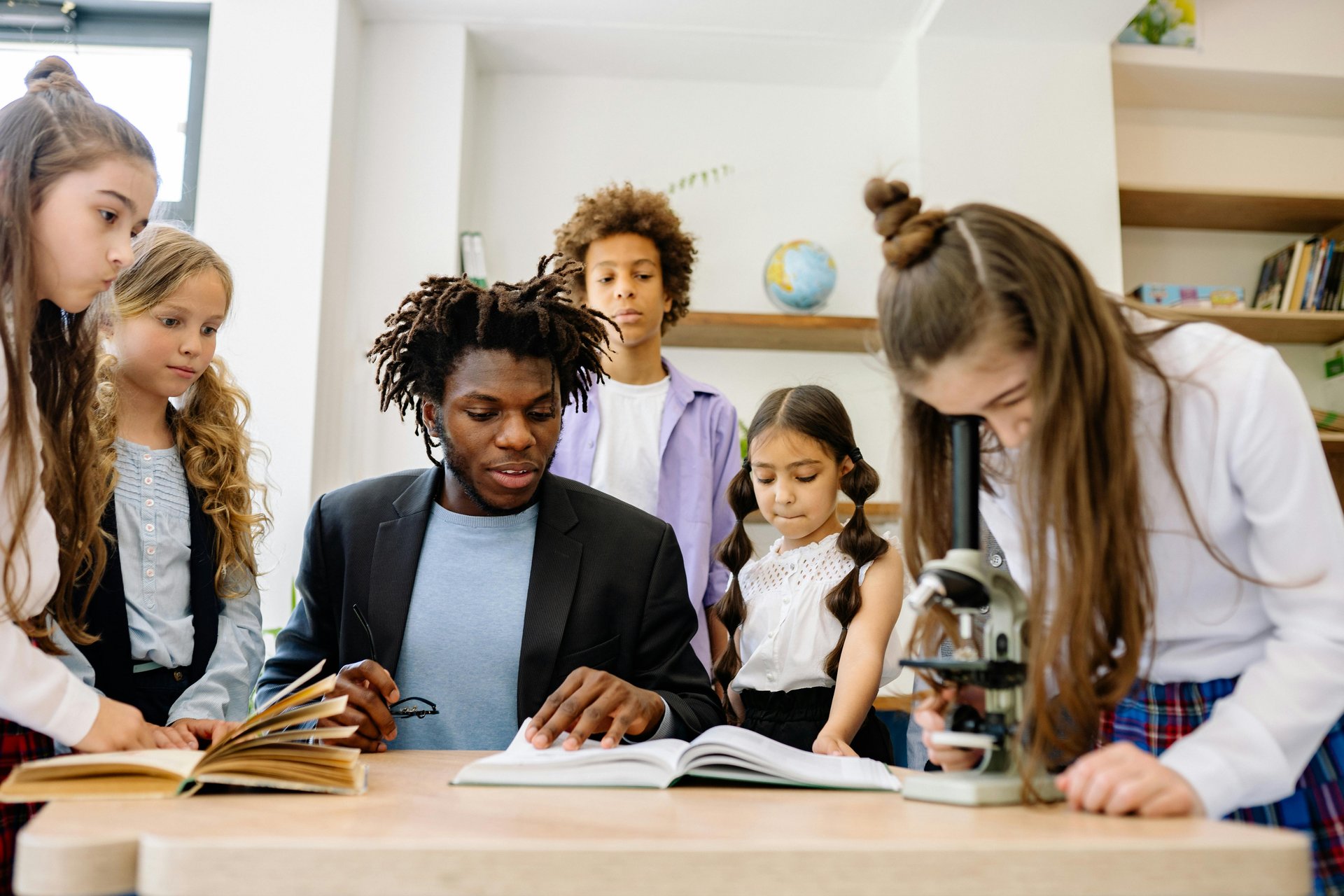 Educators and students in discussion